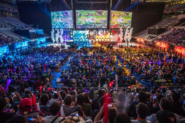 教练团队的 教练团队的